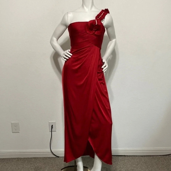 Niteline Red/Burgundy Front Open Slit One Shoulder Ruched Maxi Dress Size 2P - Picture 1 of 7